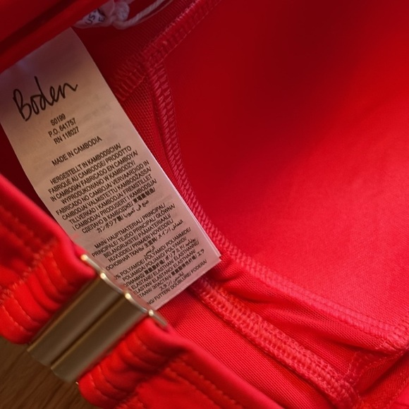 Boden NWT Vibrant Red Bikini Top - size 8 - halter - Picture 4 of 4